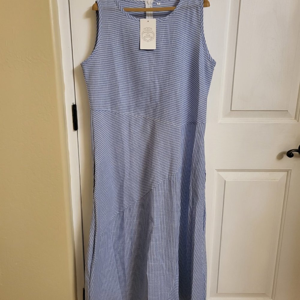 Floral Blooming Light Blue Stripe Pocket Sleeveless Midi Dress Size: Medium NWT - Picture 8 of 8